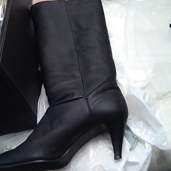 Women size 10 leather booth - Picture 3 of 14